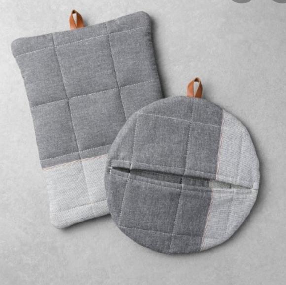 Hearth & Hand Other - Hearth & Hand Potholder Set